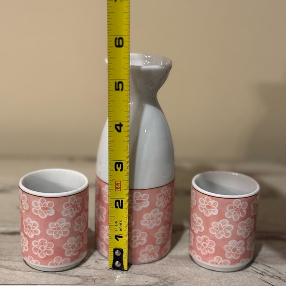 3 Piece Sake Set Pink Floral Pottery House Made In Japan - Picture 5 of 5